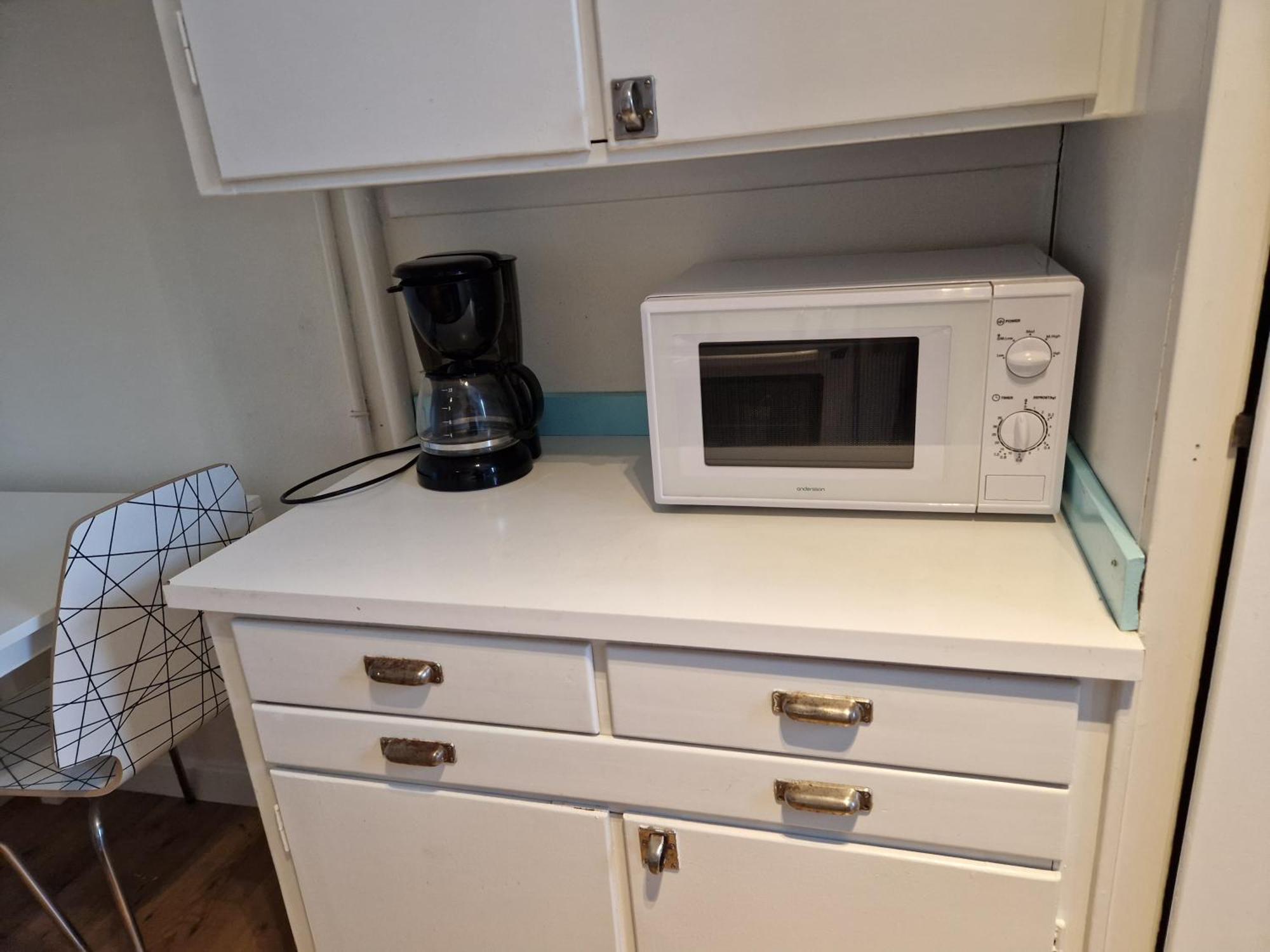 Apartment Inv1 *